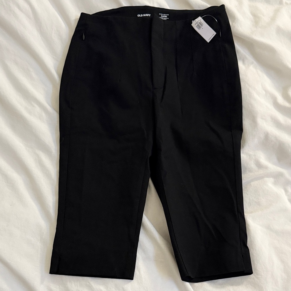 Old Navy Extra High Waisted Polished Pixie Classic Black Cropped Pants 8 nwt - Picture 2 of 5